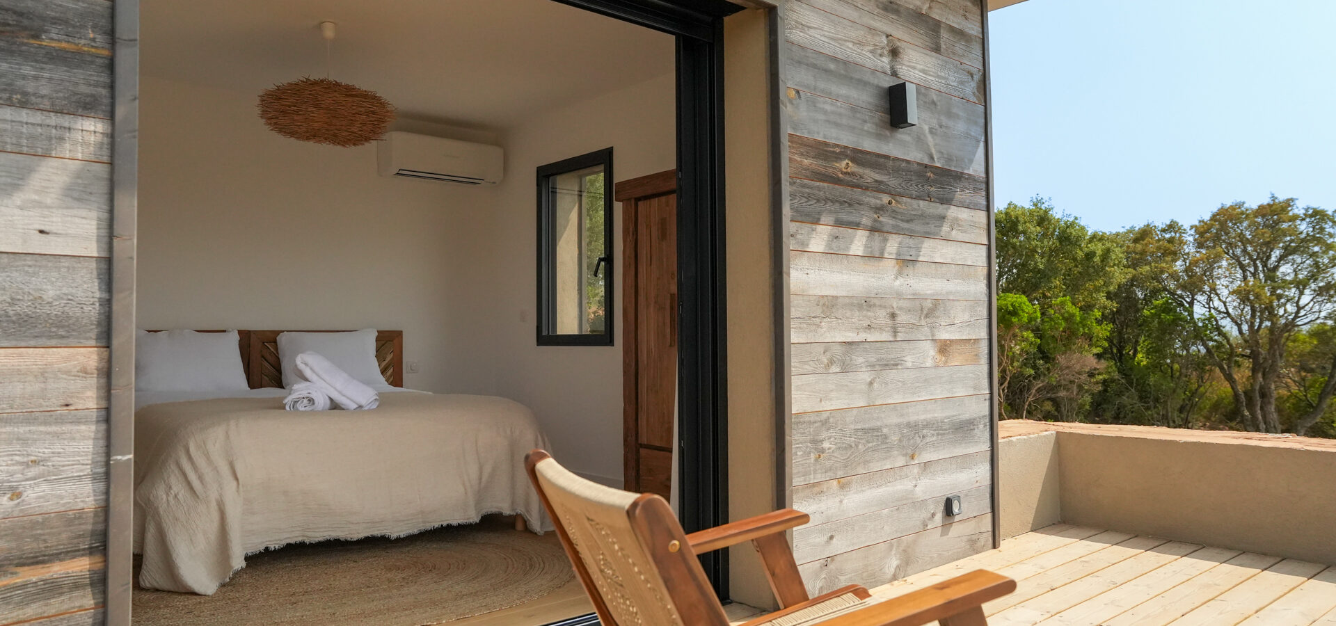 Chambre double vue baise vitrée - CASA DAMICHI