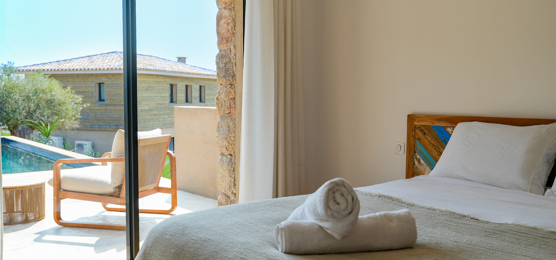 Chambre vue piscine - CASA DAMICHI